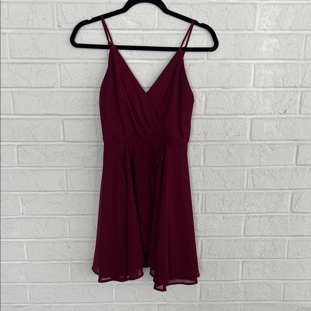Windsor Elegant Burgundy Spaghetti Strap Cocktail Dress Size XS HOCO